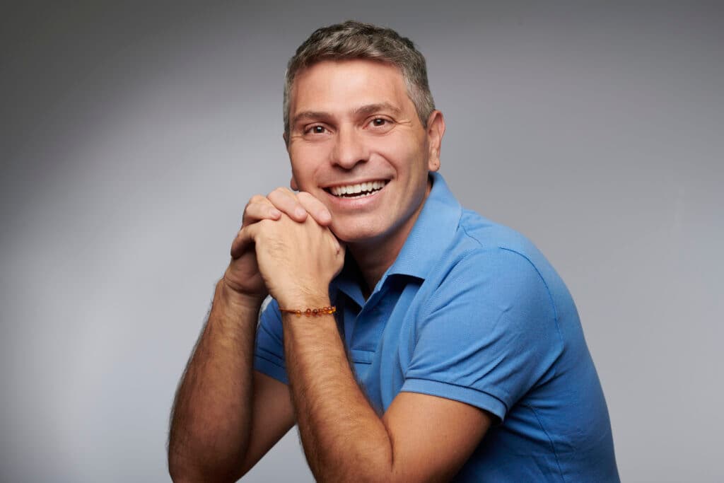 Manu Colombo llega a Córdoba con un taller sobre vínculos, decisiones y desarrollo personal