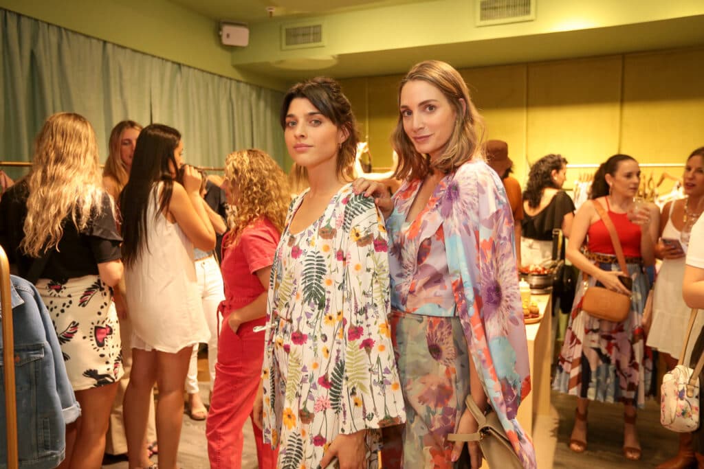 Felicity Urban llegó a Córdoba Shopping