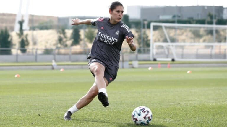 El fútbol también es cosa de mujeres