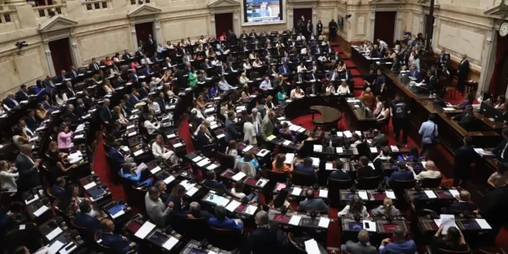 El proyecto de la “ley ómnibus” volvió a comisión: Los detalles