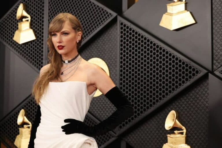 Taylor Swift apunta contra un estudiante universitario