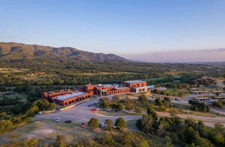 Pueblo Nativo Resort presenta Holistic Experience con Ale Lacroix