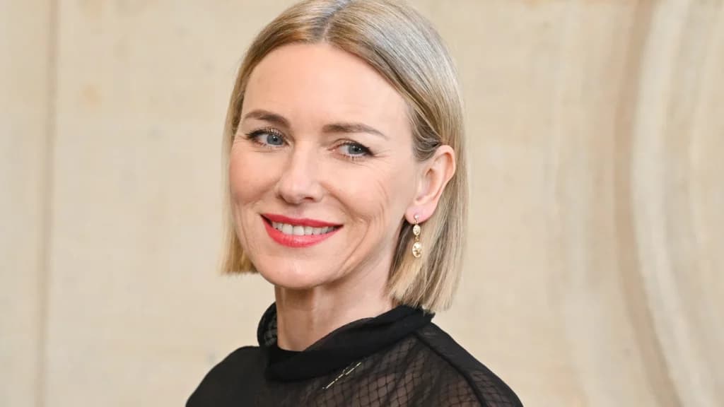 Sobre la menopausia: la actriz Naomi Watts lanza un libro
