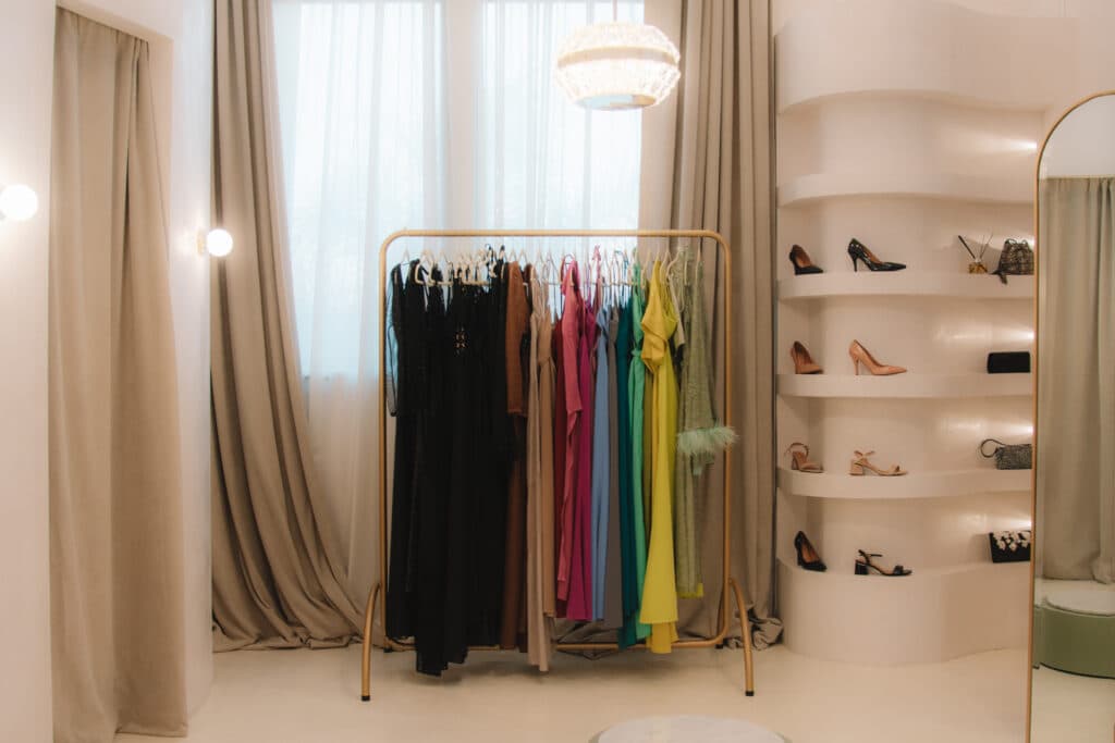 La moda circular se afianza en las piezas de gala y es posible gastar hasta cuatro veces menos