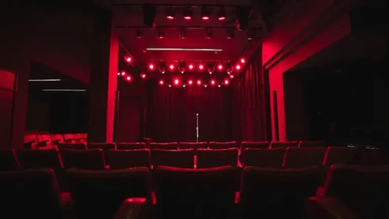 El “Brooklyn madrileño” que late al ritmo del folclore y el teatro argentino