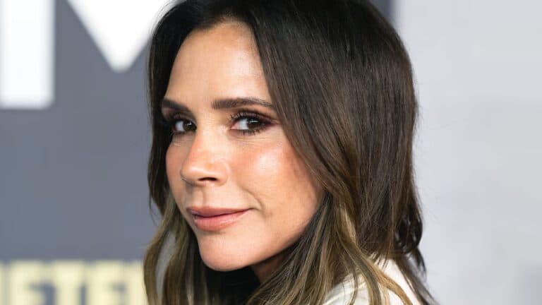 Victoria Beckham deslumbró en la inauguración del Nu Stadium en Miami: blanco total y nuevo cambio de look
