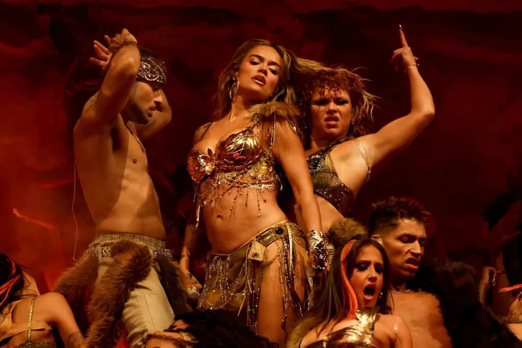 Karol G conquistó Coachella 2026: cinco actos, una mujer y un hito histórico para la música latina