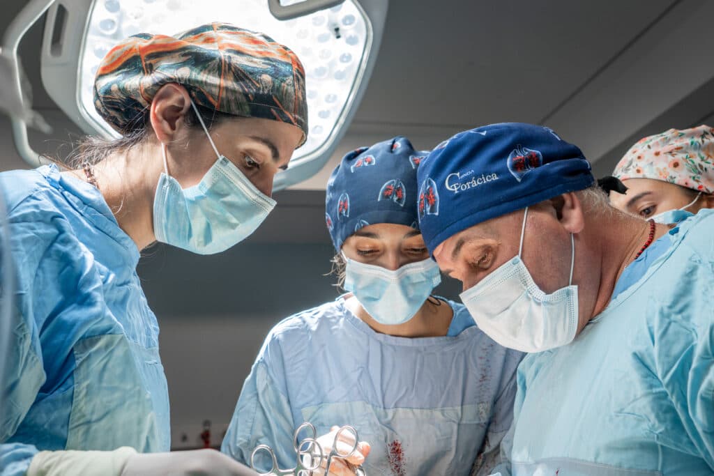 Hito médico en Córdoba: el Hospital Privado realizó la primera reconstrucción bronquial para tratar un tumor