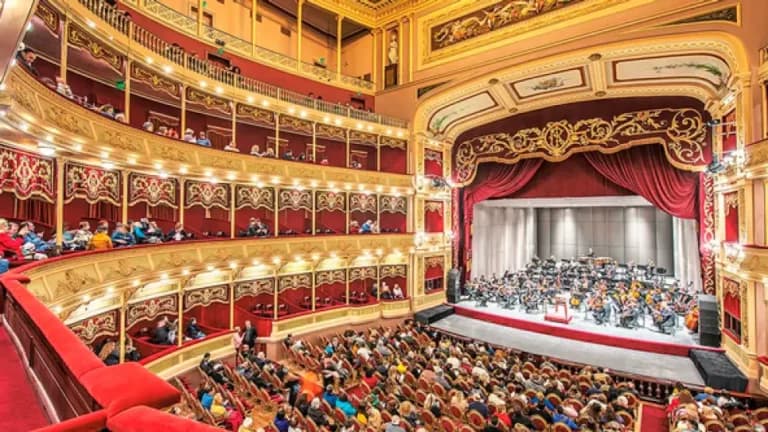El Teatro del Libertador celebra sus 135 años con el gran regreso de “Giselle”