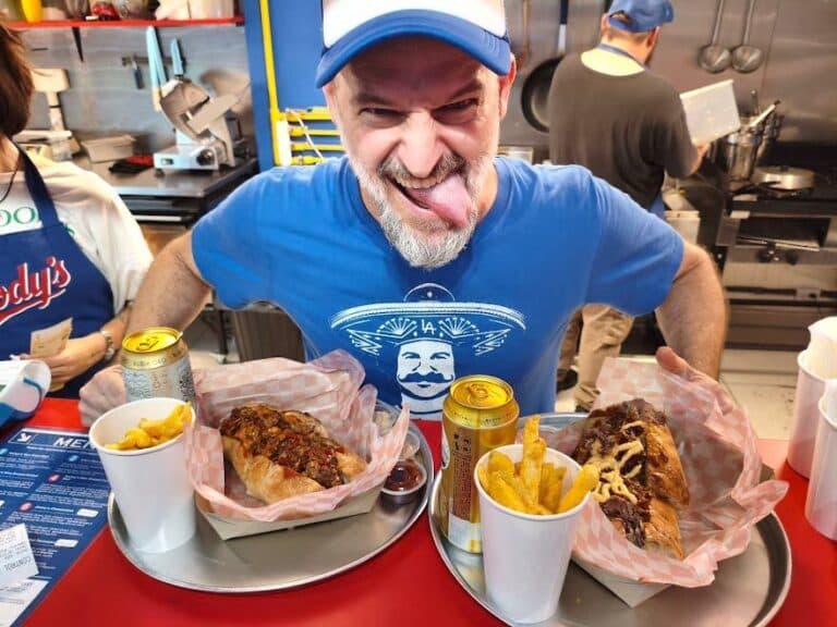 El neoyorquino que apuesta por los auténticos sándwiches deli en Nueva Córdoba y desafía el boom gastronómico local