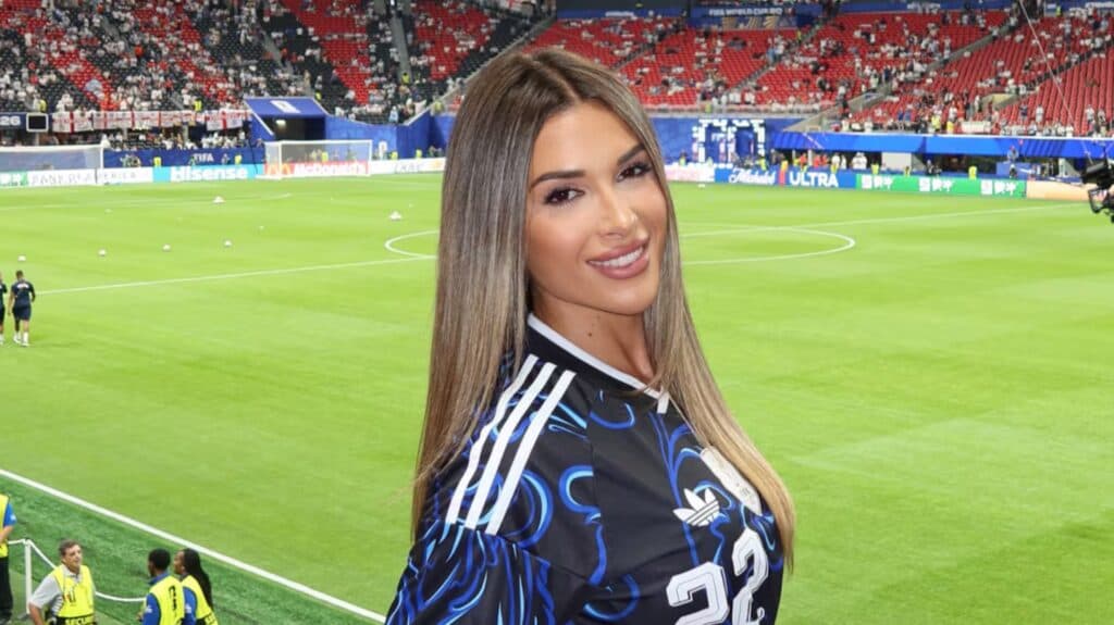Agustina Gandolfo deslumbró desde Grecia: la foto de sus abdominales que se volvió viral en redes