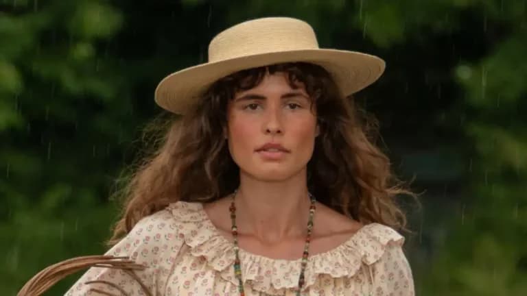 Copenhagen Fashion Week confirmó la tendencia beauty del momento: el frizz deja de ser un enemigo
