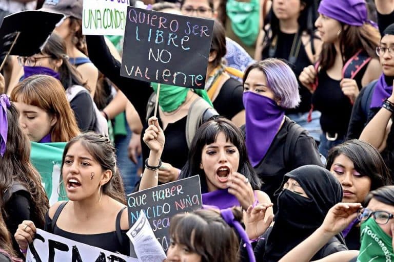 Las historias más impactantes de los cincuenta primeros femicidios del año