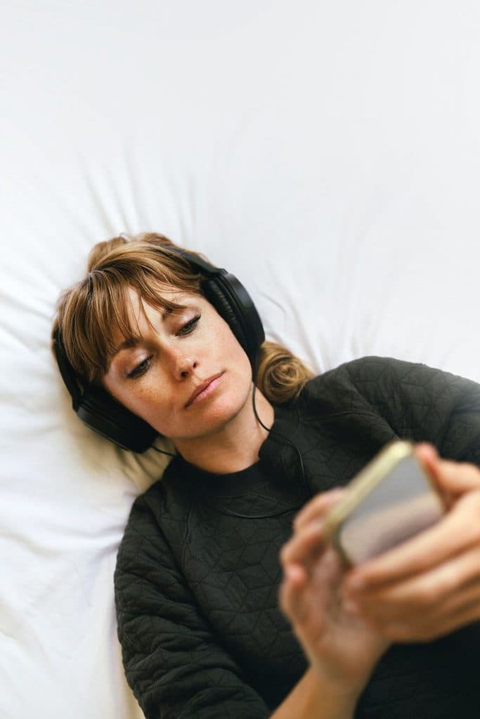 TRES PODCASTS RECOMENDADOS