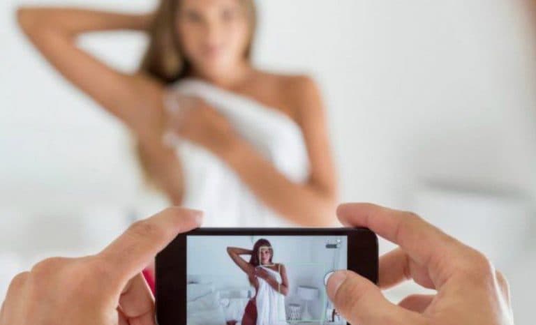 “OnlyFans es una fuente de ingresos”: Cómo funciona la plataforma que monetiza contenido para adultos