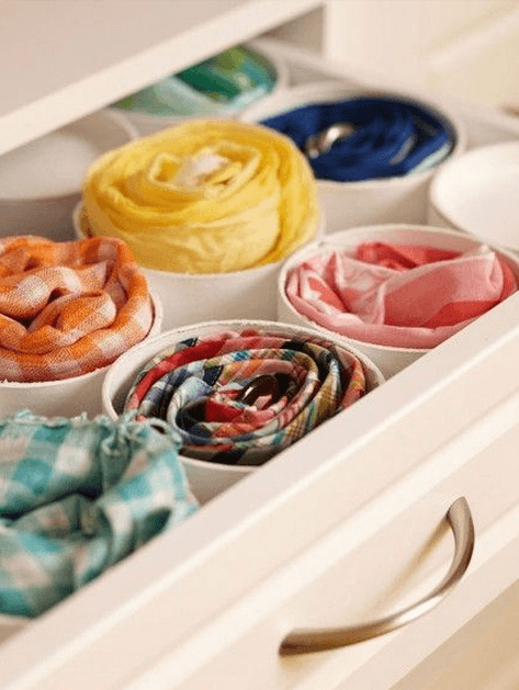DYI: Ocho ideas para guardar tus ruanas, pashminas y pañuelos